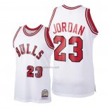 Camiseta Chicago Bulls Michael Jordan #23 Hardwood Classics 1984-85 Blanco