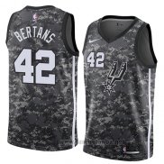 Camiseta San Antonio Spurs Davis Bertans #42 Ciudad 2018 Gris