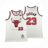 Camiseta Chicago Bulls Michael Jordan NO 23 Mitchell & Ness Chainstitch Crema