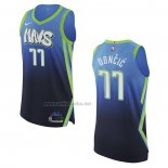 Camiseta Dallas Mavericks Luka Doncic #77 Ciudad Autentico Azul