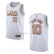 Camiseta Cleveland Cavaliers Darius Garland #10 Ciudad 2022-23 Blanco