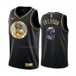 Camiseta Golden Edition Philadelphia 76ers Allen Iverson #3 2021-22 Negro Camiseta Golden Edition Philadelphia 76ers Allen Iverson #3 2021-22 Negro