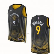 Camiseta Golden State Warriors Andre Iguodala #9 Ciudad 2022-23 Negro