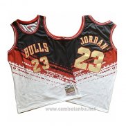Camiseta Chicago Bulls Michael Jordan #23 Mitchell & Ness Negro Rojo