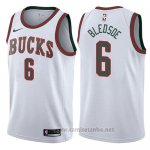 Camiseta Milwaukee Bucks Eric Bledsoe #6 Classic 2017-18 Blanco