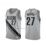 Camiseta Portland Trail Blazers Jusuf Nurkic #27 Earned 2020-21 Gris