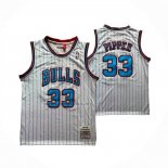 Camiseta Chicago Bulls Scottie Pippen NO 33 Mitchell & Ness 1997-98 Blanco1