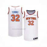Camiseta New York Knicks Karl-Anthony Towns #32 Association 2024-25 Blanco